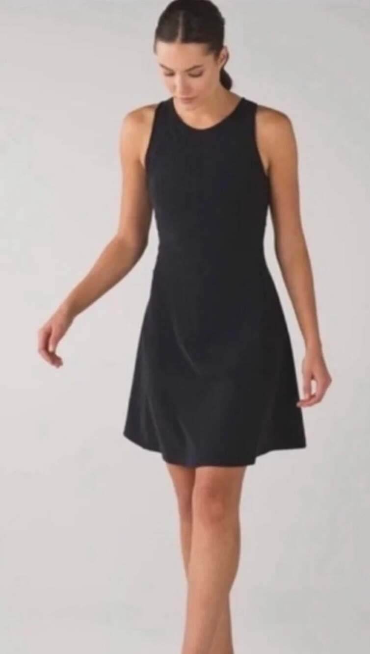 Lululemon Navy Sleeveless Fit Flare A Line Athletic Dress Back Zip Pockets 6